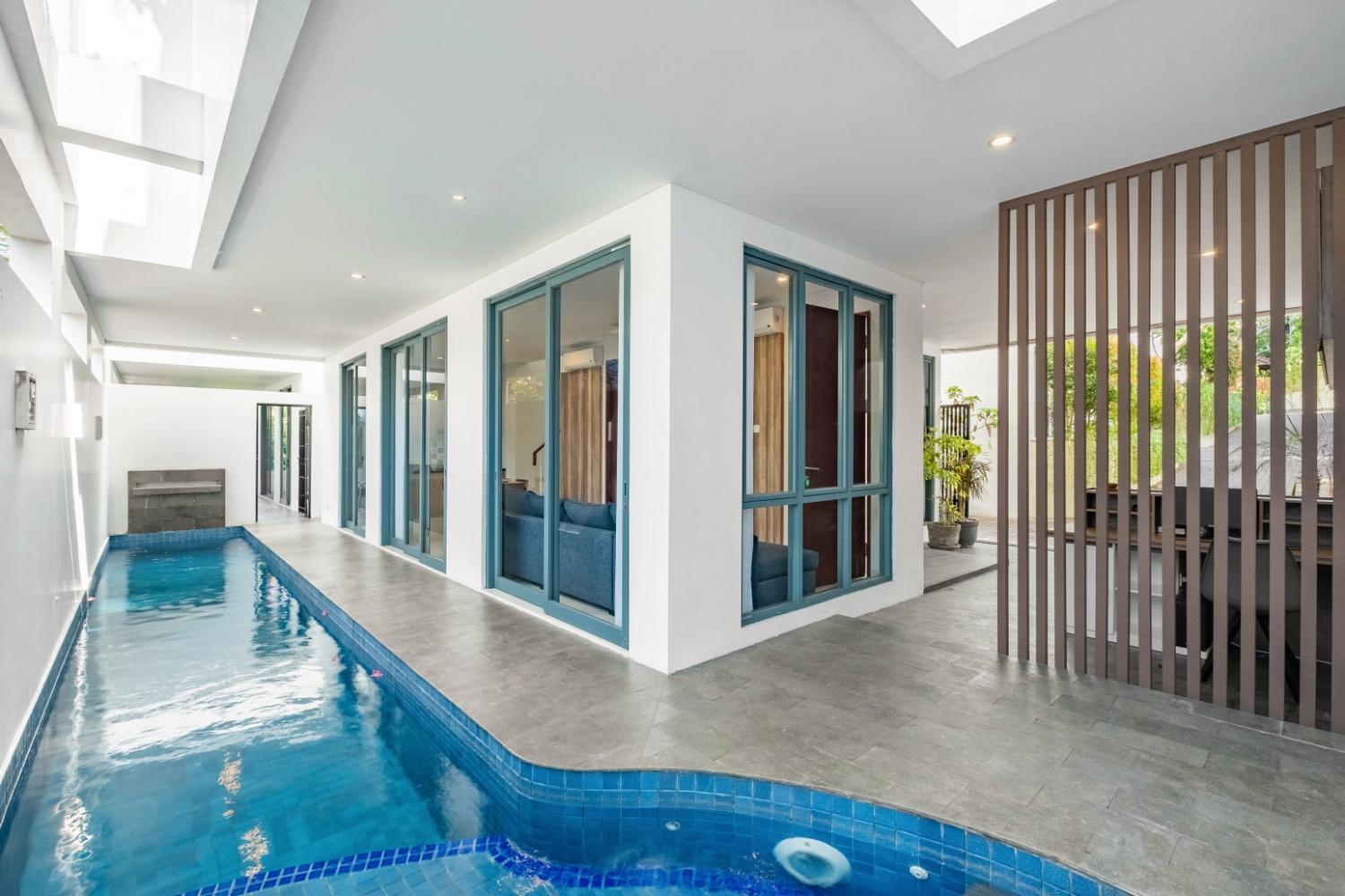 Cove Villa Prana ジンバラン エクステリア 写真